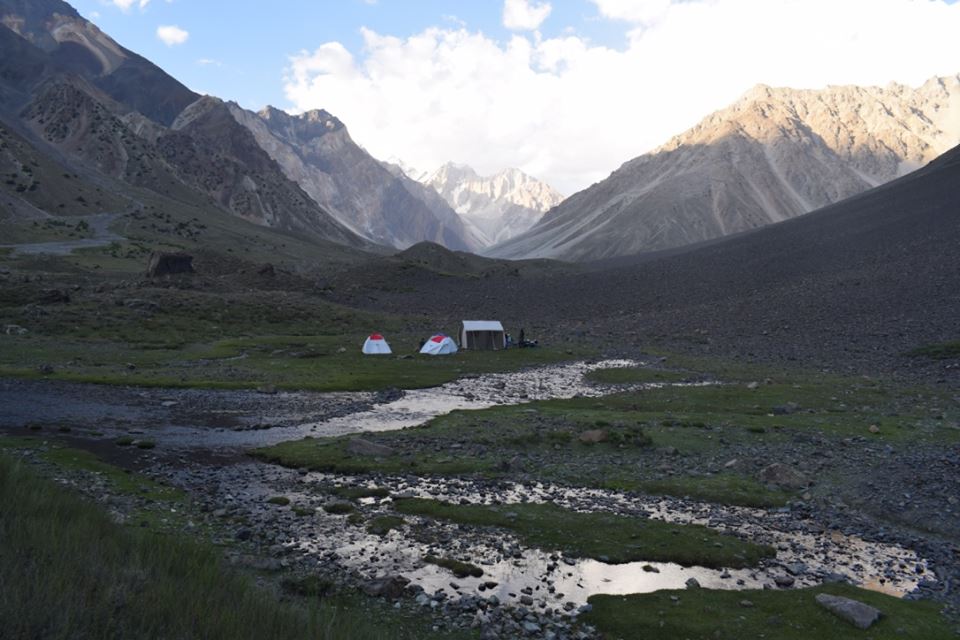 Base Camp – Dakadak