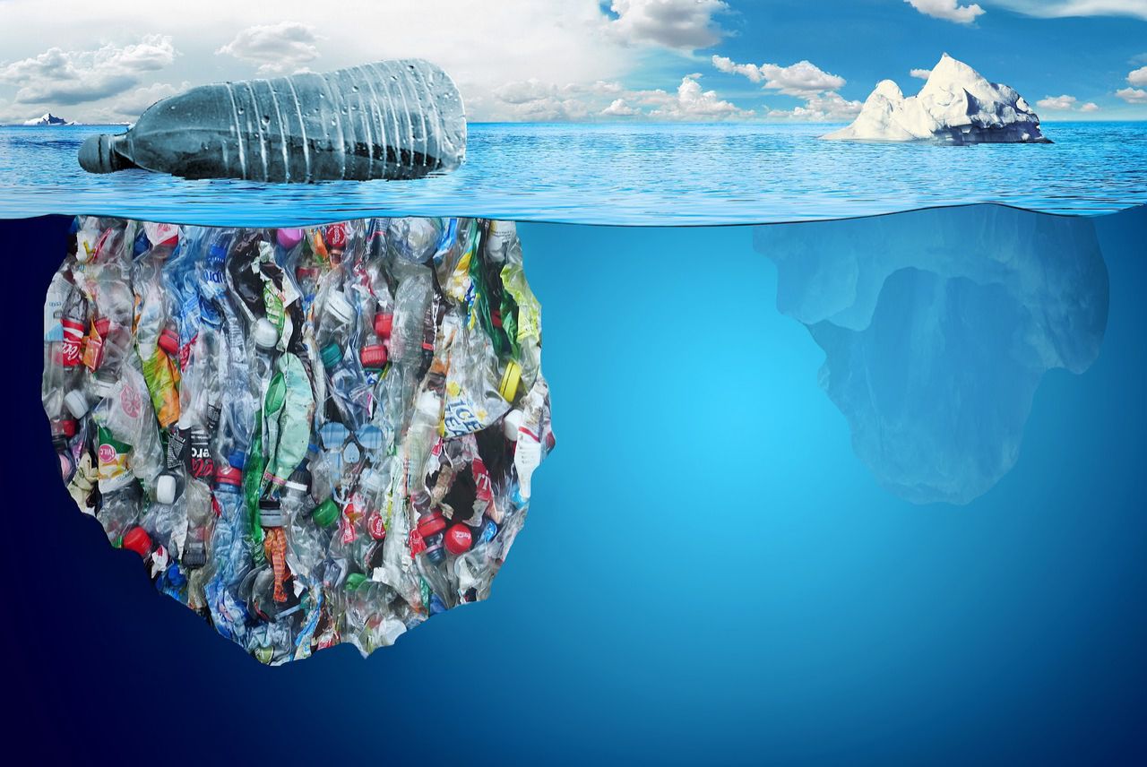 Plastic Waste polluting Oceans