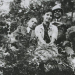 Dina Jinnah, Liaquat Ali Khan, Begum Raana Liaquat Ali join Quaid-e-Azam for a memorable picture