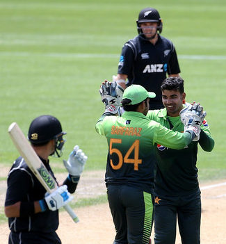 Shadab Khan Should Not Be Pakistan’s Captain, Babar Azam New Zealand T20s, 15 member squad Pakistan New Zealand First T20, Shadab Khan Babar Azam Sarfaraz Ahmed