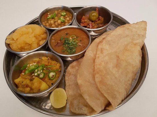 halwa puri