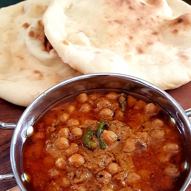 naan chana