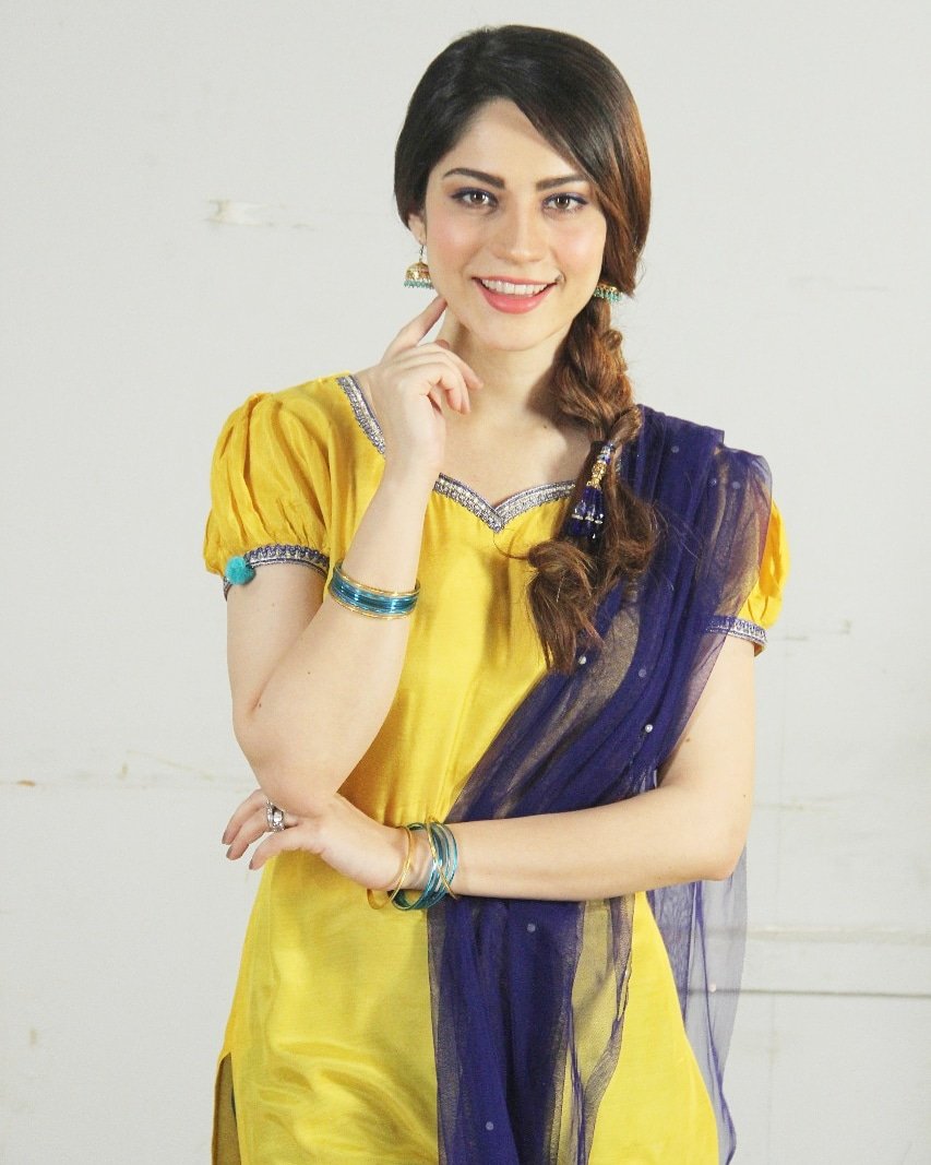 neelam muneer