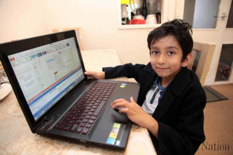pakistani-kid-internet